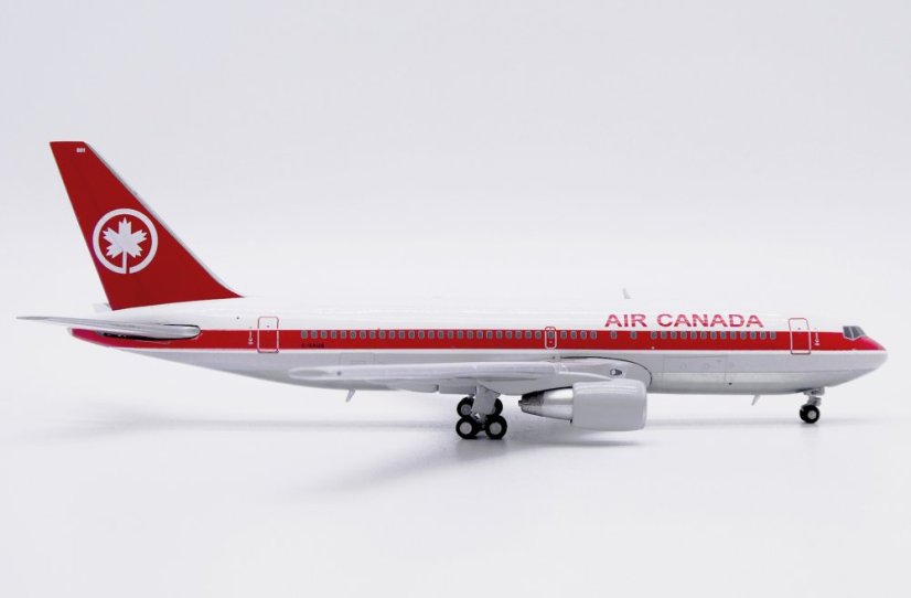 Boeing 767-200ER Air Canada C-GAUB (první Air Canada B767);  1:400