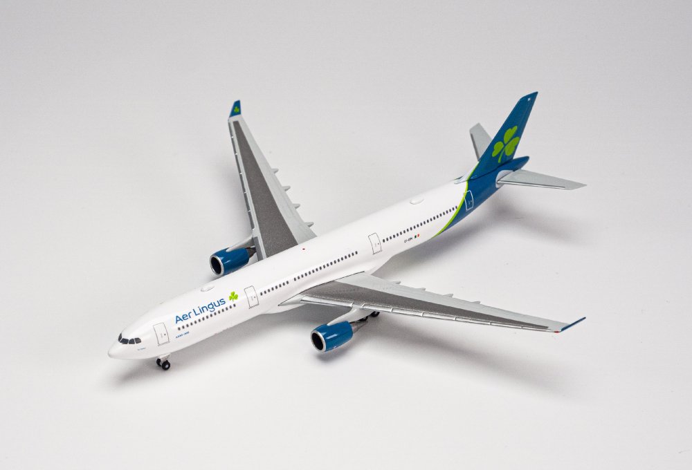 【楽ギフ_包装】 A330-300 Aerowalla.com :: 1:500 Lingus; Aer 航空機・ヘリコプター