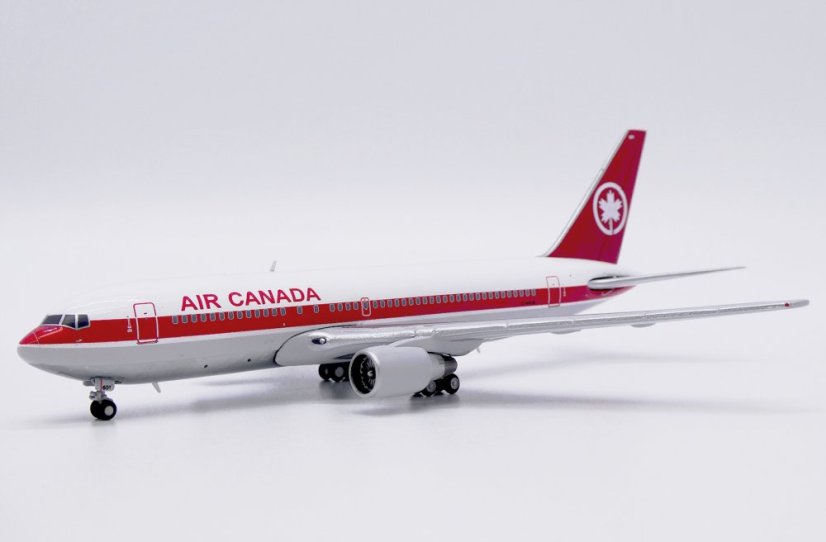Boeing 767-200ER Air Canada C-GAUB (první Air Canada B767);  1:400