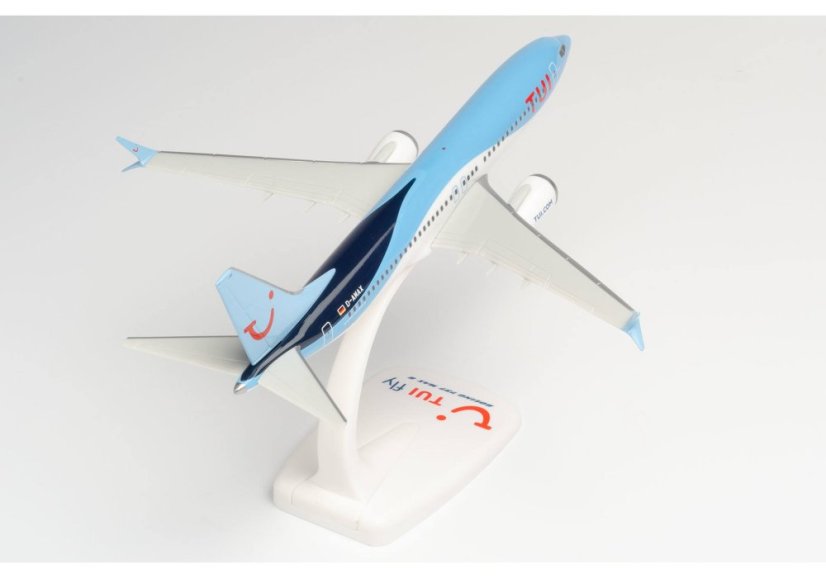 Boeing 737 MAX 8 TUI D-AMAX;  1:200