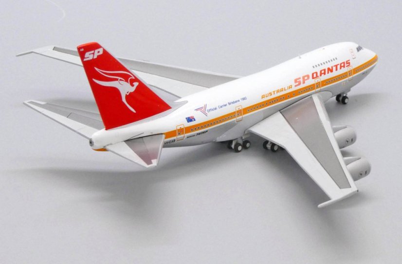 Boeing 747SP Qantas "Commonwealth Games 1982" livery VH-EAB