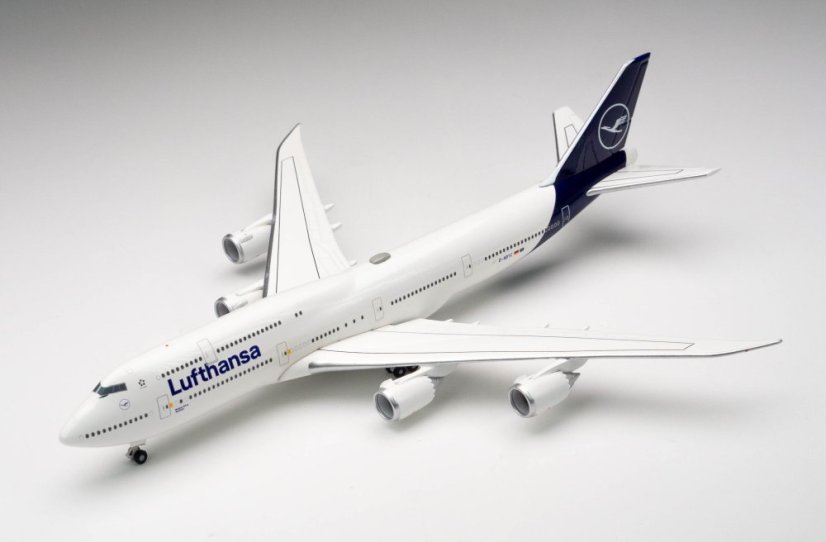Boeing 747-8 Intercontinental Lufthansa D-ABYC;  1:500