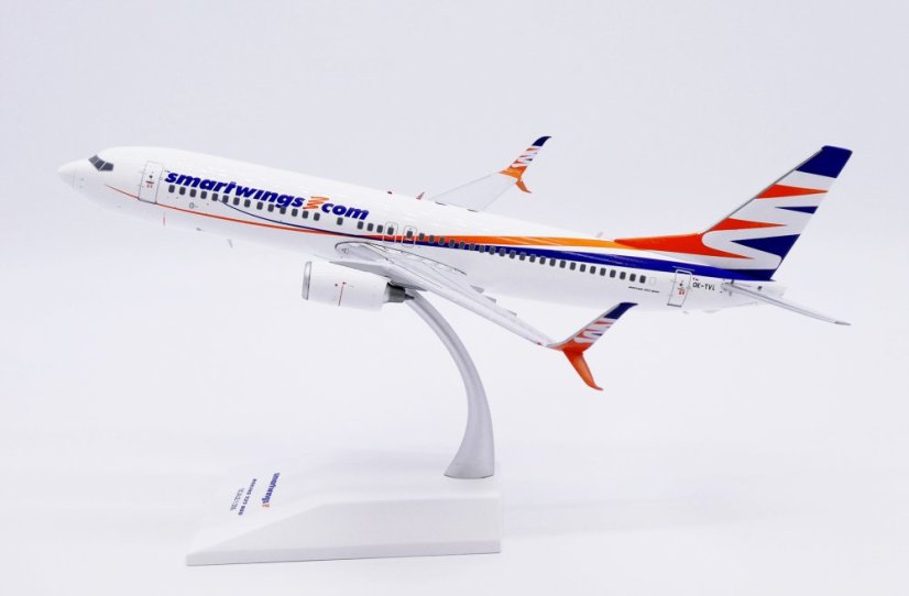 Boeing 737-800 Smartwings OK-TVL;  1:200