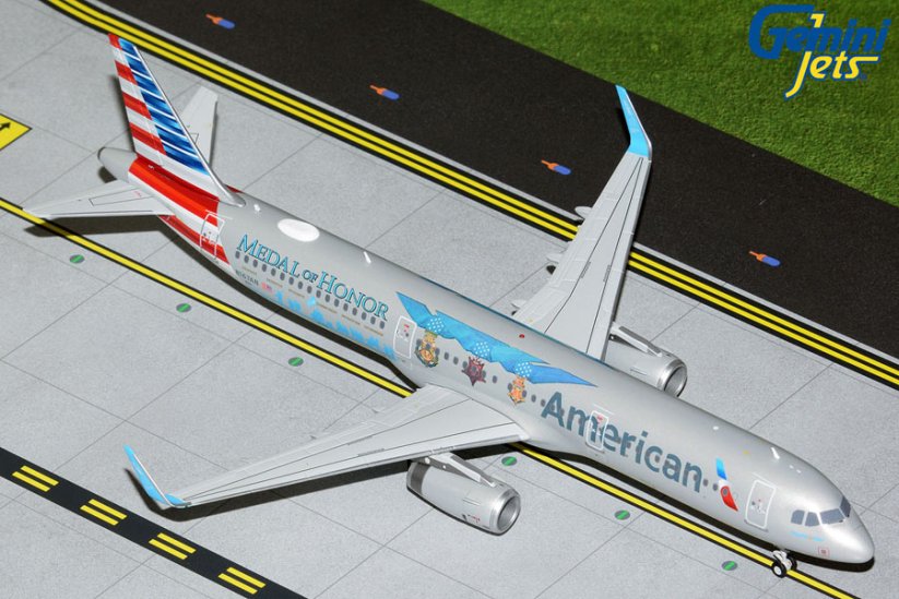 G2AAL1156 Airbus A321 American Medal of Honor livery N167AN