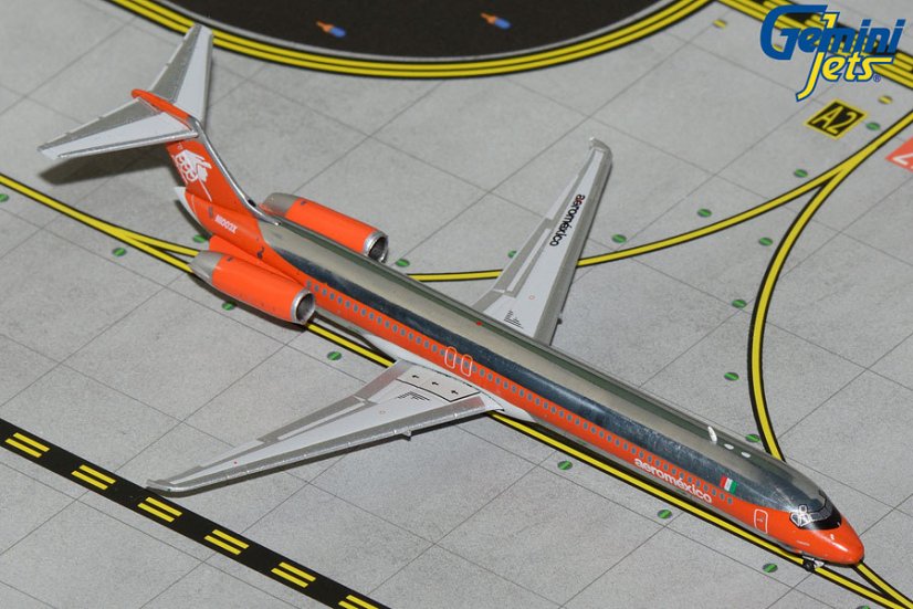 GJAMX1165 McDonnell Douglas MD80 Aeromexico N1003X
