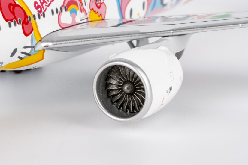 Boeing 777-300ER EVA Air B-16722 "Hello Kitty" livery;  1:400