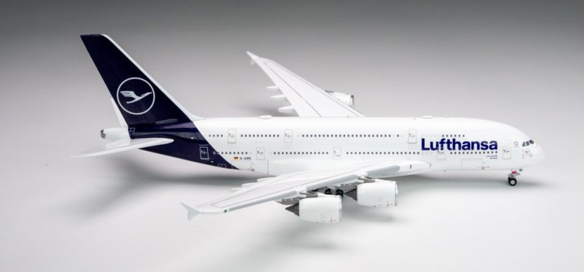 Airbus A380 Lufthansa D-AIMC;  1:400