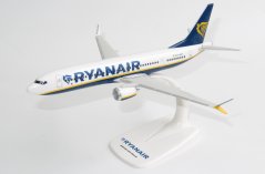 Boeing 737 MAX 8 Ryanair EI-HGT;  1:200