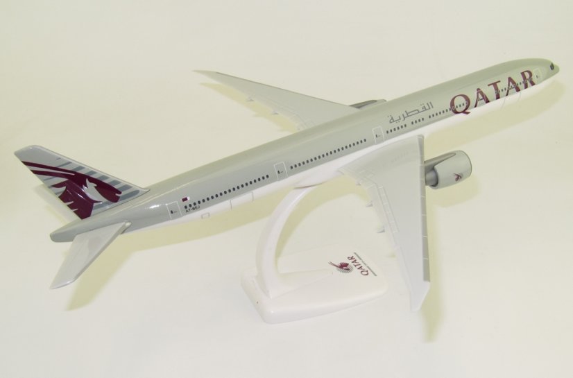 Boeing 777-300ER Qatar Airways A7-BEJ;  1:200