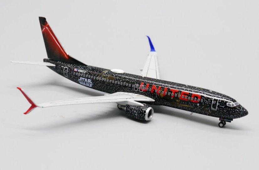 Boeing 737-800 United Airlines N36272 "Star Wars" livery;  1:400