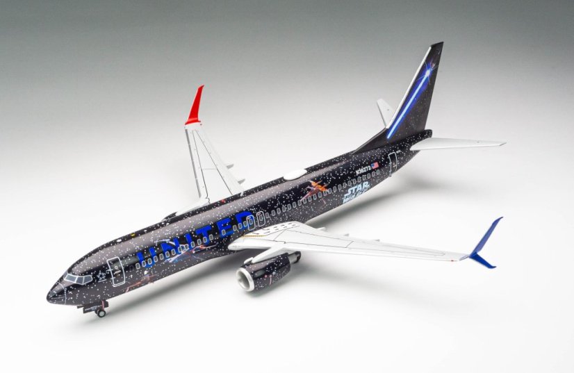 Boeing 737-800 United Airlines N36272 "Star Wars" livery;  1:200
