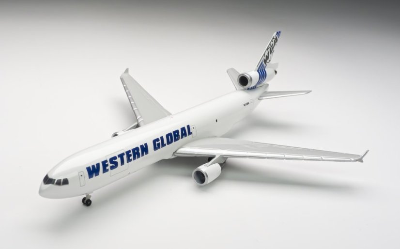 McDonnell Douglas MD11F Western Global Airlines N412SN;  1:500