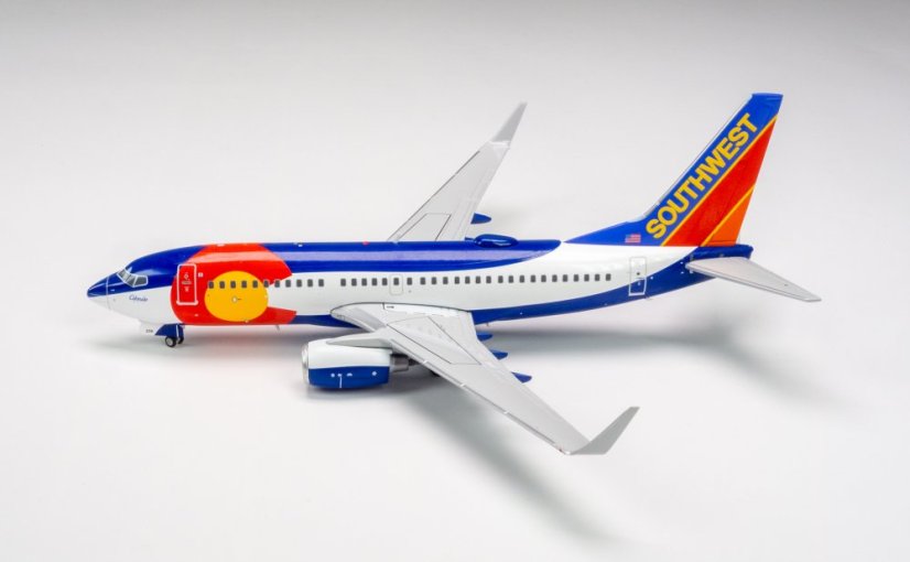 Boeing 737-700 Southwest Airlines N230WN "Colorado One" livery;  1:200