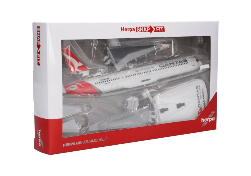 Airbus A321XLR Qantas VH-OGA;  1:200