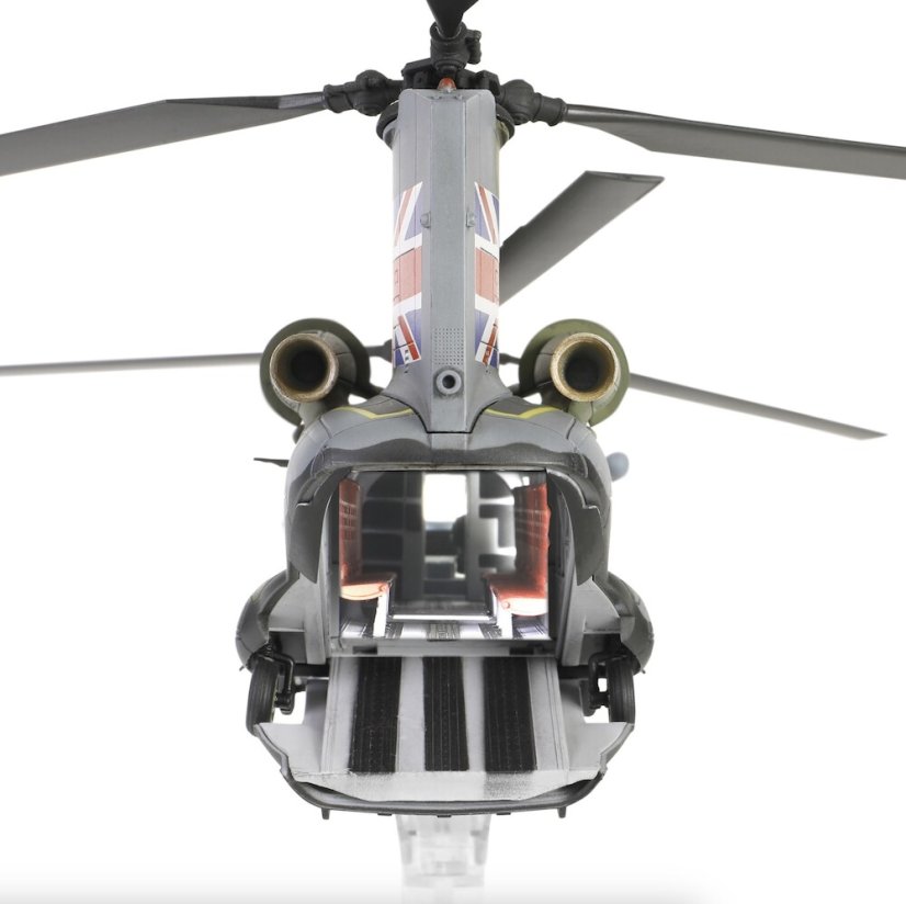 Boeing CH MK1 Chinook RAF Royal Air Force ZA711 No.7 Squadron, Task Force Libanon 1984;  1:72