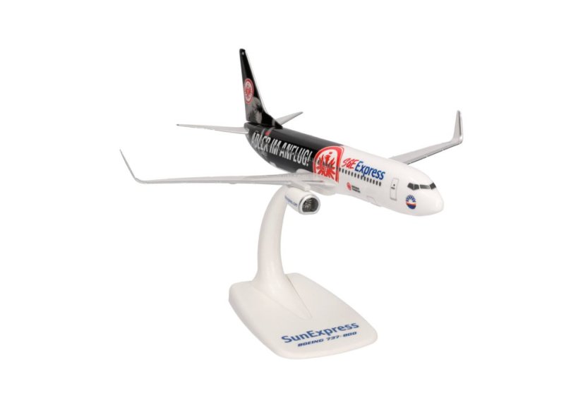 Boeing 737-800 Sun Express TC-SPM "Eintracht Frankfurt - SGE Express, Adler im Anflug" livery;  1:200