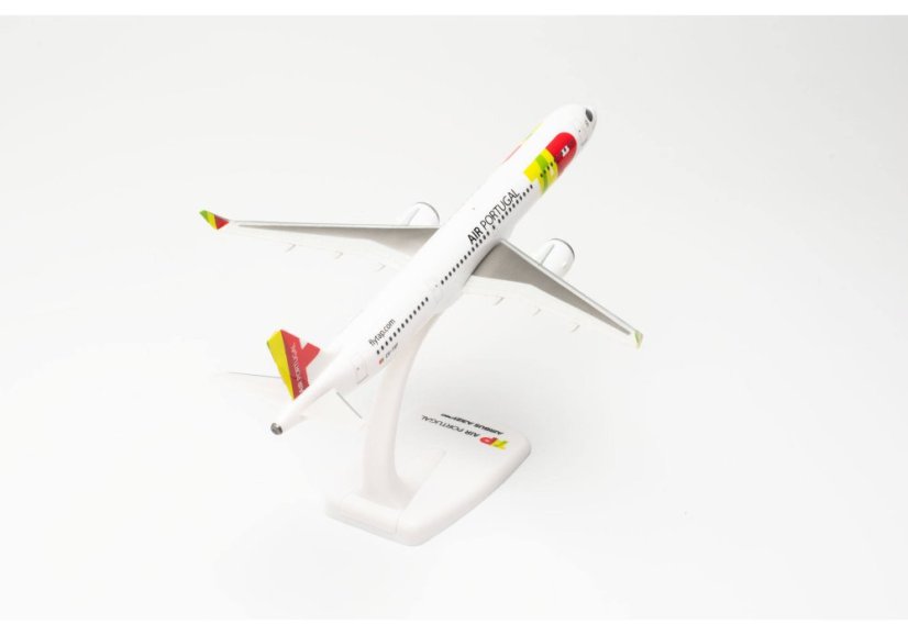 Airbus A321LR TAP Air Portugal CS-TXF;  1:200