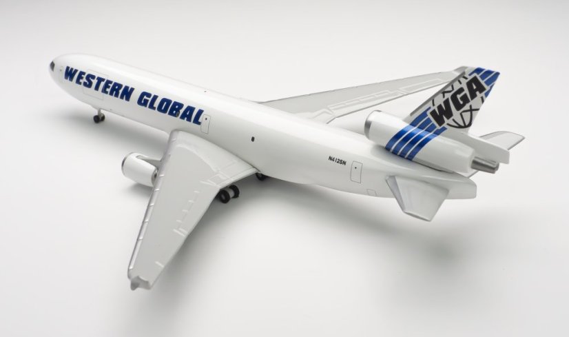 McDonnell Douglas MD11F Western Global Airlines N412SN;  1:500