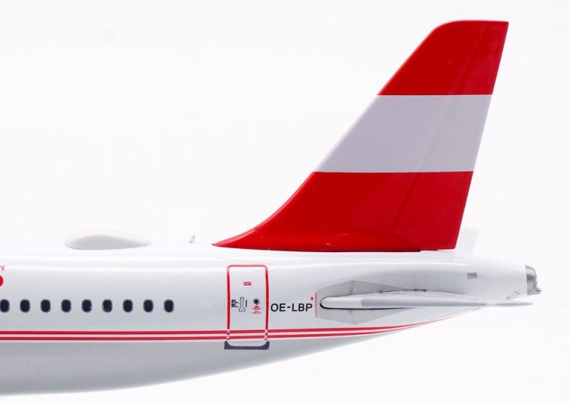 inflight 200 if320os0322 airbus a320 200 austrian airlines oe lbp 8