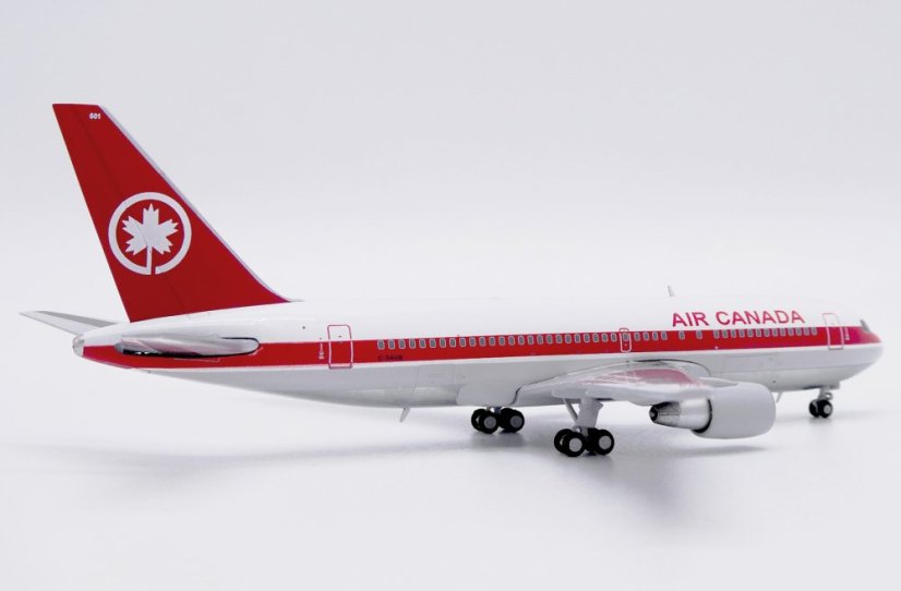 Boeing 767-200ER Air Canada C-GAUB (první Air Canada B767);  1:400