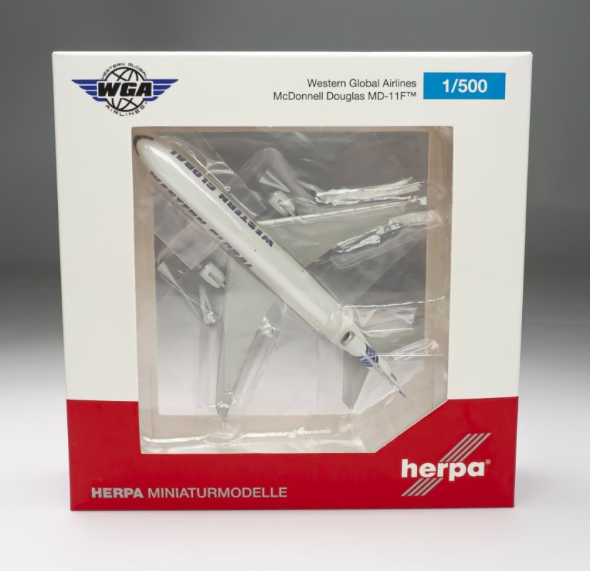 McDonnell Douglas MD11F Western Global Airlines N412SN;  1:500