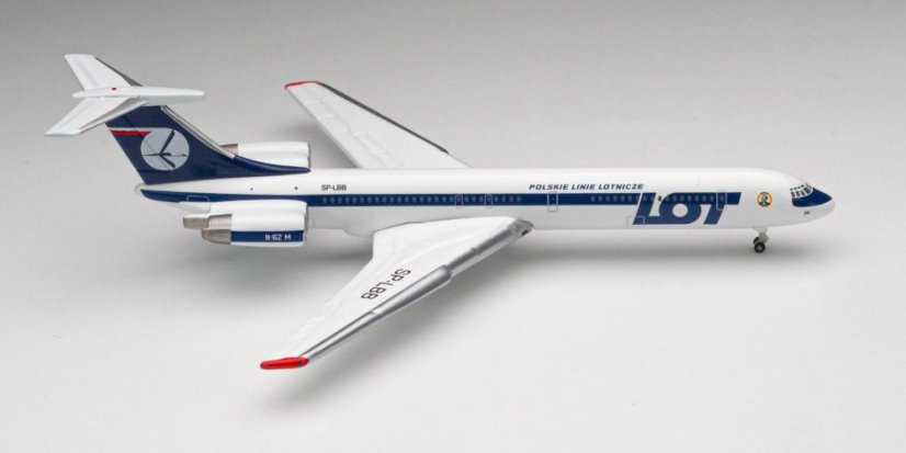 Ilyushin IL-62M LOT SP-LBB "Ignacy Paderewski";  1:500