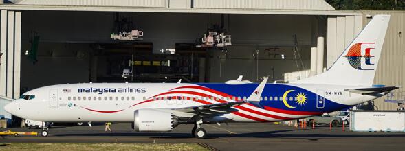jc wings lh4359 boeing 737 max 8 malaysia airlines 9m mva