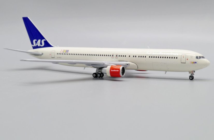 XX40030 11
