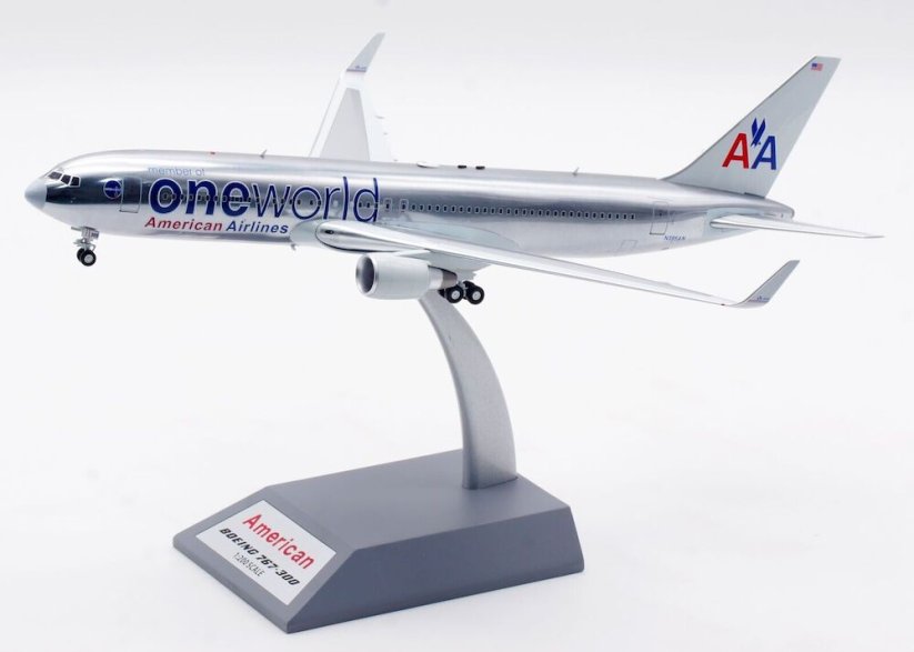 inflight 200 if763aa0323p boeing 767 300 american one world n395an polished 3