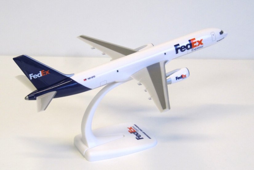 Boeing 757-200 FedEx N915FD;  1:200