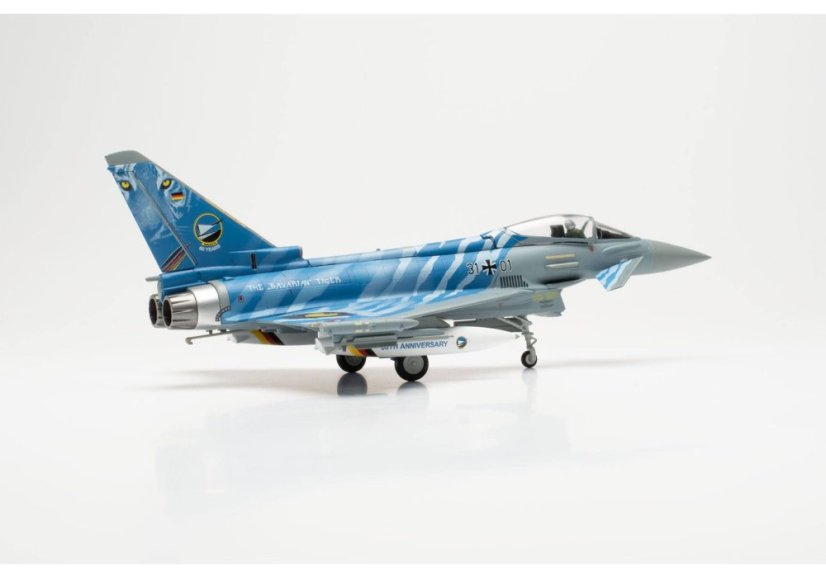 Luftwaffe Eurofighter 31+01 "The Bavarian Tigers" livery;  1:72