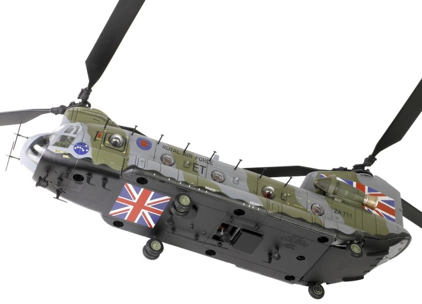 Boeing CH MK1 Chinook RAF Royal Air Force ZA711 No.7 Squadron, Task Force Libanon 1984;  1:72