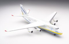 Antonov AN-124 Antonov Airlines UR-82008;  1:500