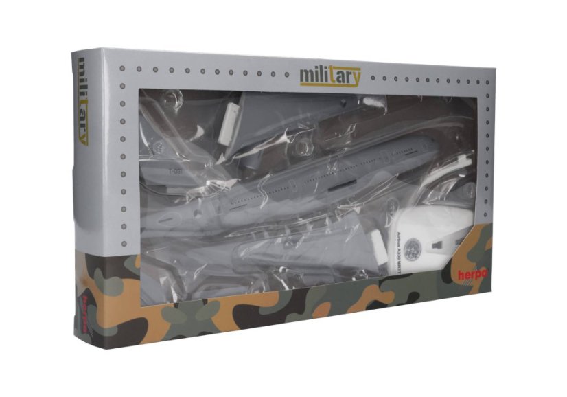 Airbus A330 MRTT T-061 NATO, Multinational Multirole Tanker Unit;  1:200