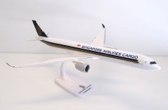 Airbus A350F Singapore Airlines Cargo;  1:200