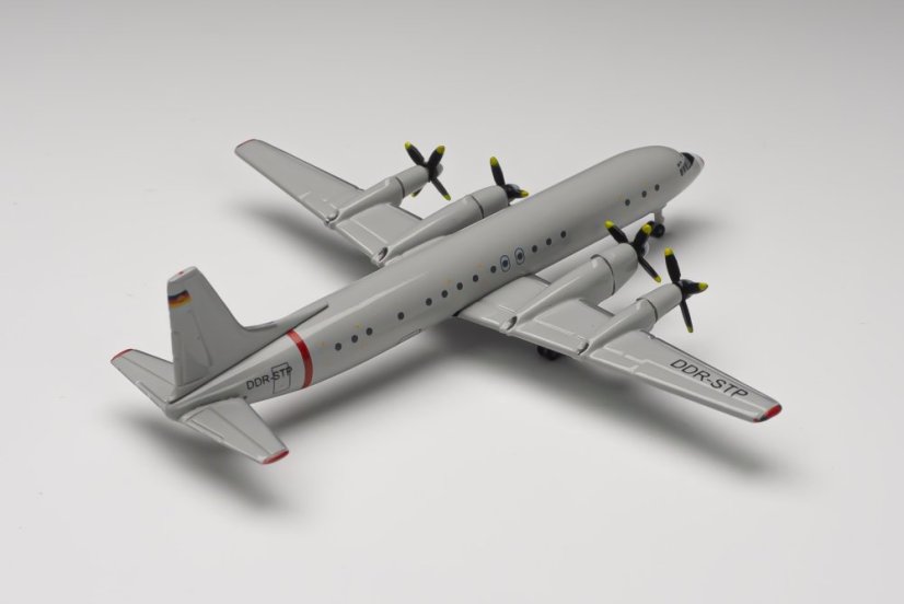 Ilyushin IL-18 Interflug technická kontrola DDR-STP;  1:500