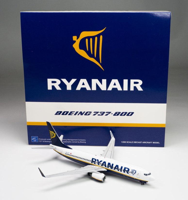 Ryanair/Malta Air Boeing 737-800 9H-QCT "Gdaňsk město svobody" livery;  1:200