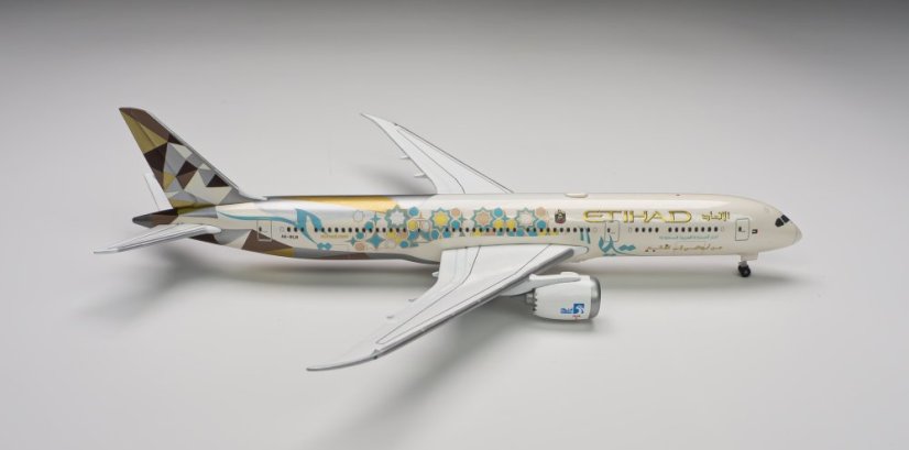 Boeing 787-9 Dreamliner Etihad Airways A6-BLN "Choose Saudi Arabia" livery;  1:500