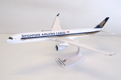 Airbus A350F Singapore Airlines Cargo;  1:200
