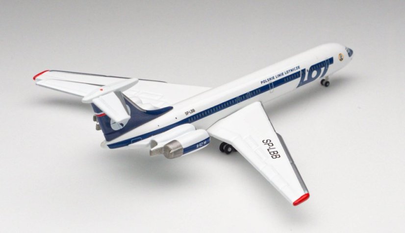 Ilyushin IL-62M LOT SP-LBB "Ignacy Paderewski";  1:500