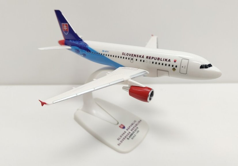 Airbus A319CJ Slovak Rupiblic OM-BYA;  1:200