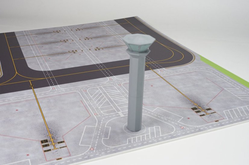 ATC tower;  1:400