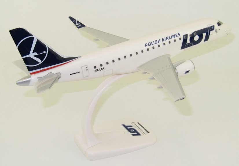 Embraer ERJ175 LOT Polish Airlines;  1:100