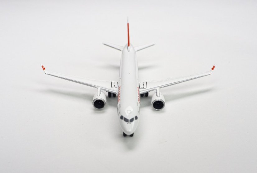 Airbus A220-300 Swiss HB-JCU "Davos";  1:500