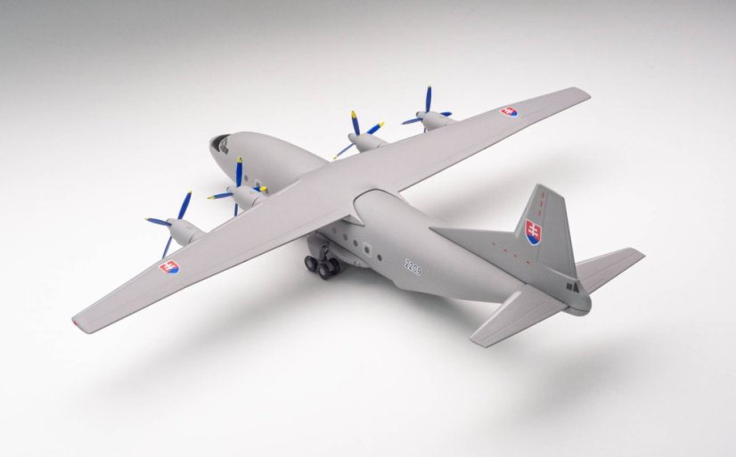 Antonov AN-12 Slovakia Air Force 2209;  1:200