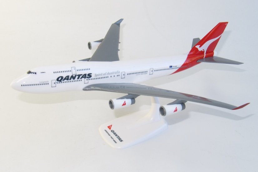 Boeing 747-400 Qantas VH-OJA;  1:250