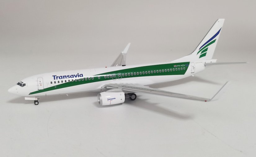inflight 200 lhshv738 boeing 737 800 transavia ph hzv 1