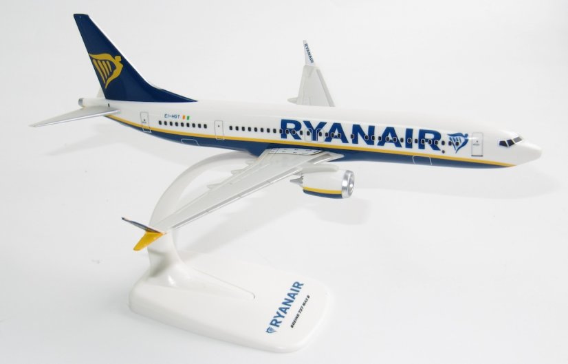 Boeing 737 MAX 8 Ryanair EI-HGT;  1:200