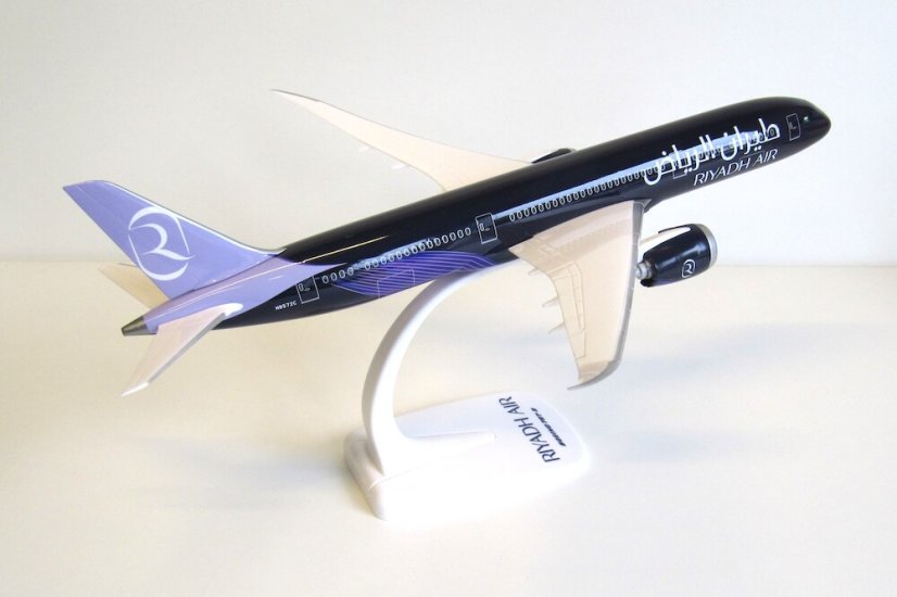 Boeing 787-9 Dreamliner Riyadh Air N8572C;  1:200