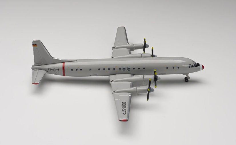 Ilyushin IL-18 Interflug technická kontrola DDR-STP;  1:500